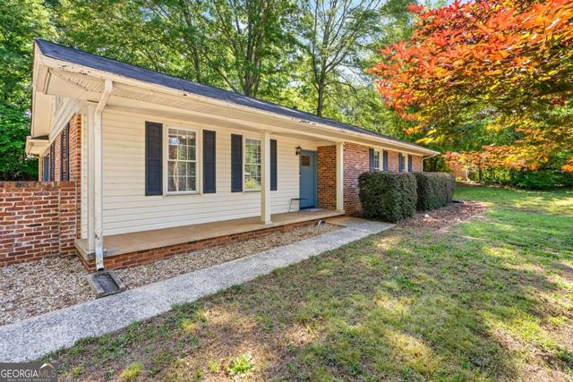 1009 College Station Road, Athens, GA 30605