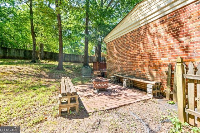 1009 College Station Road, Athens, GA 30605