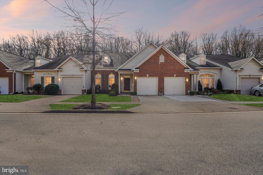 328 COLONY POINT PL, Edgewater, MD 21037