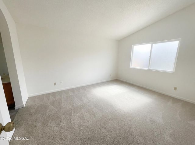 4325 W Blacksmith Street, Tucson, AZ 85741