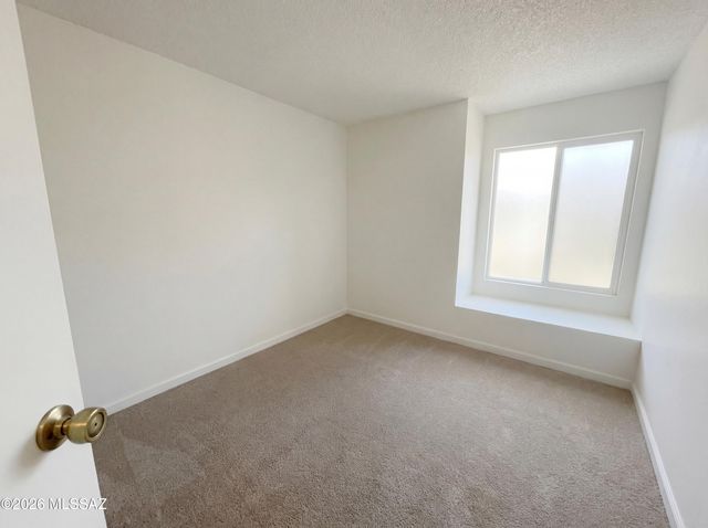 4325 W Blacksmith Street, Tucson, AZ 85741