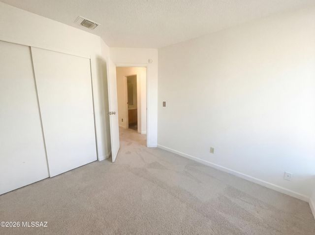 4325 W Blacksmith Street, Tucson, AZ 85741