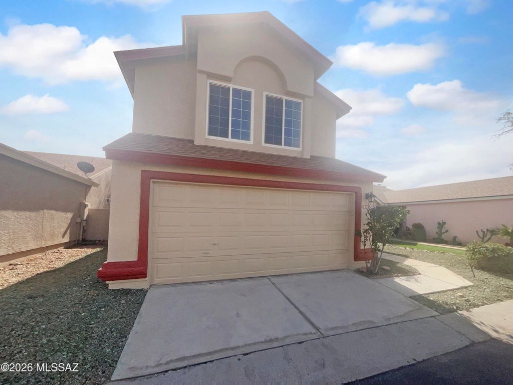 4325 W Blacksmith Street, Tucson, AZ 85741