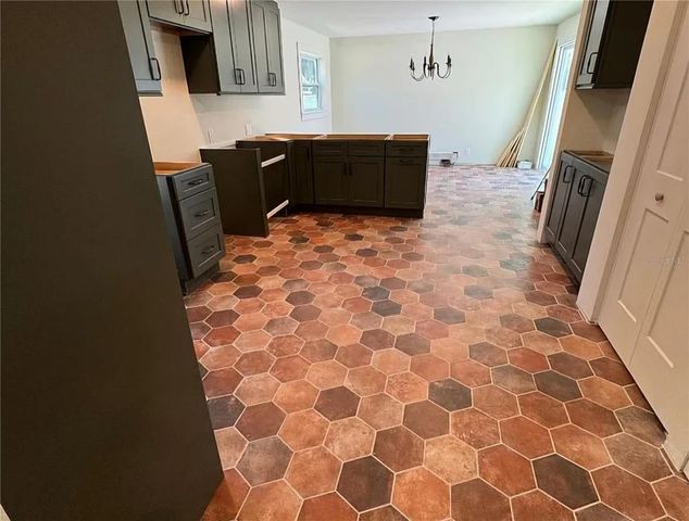 4058 39TH AVENUE N, St Petersburg, FL 33714