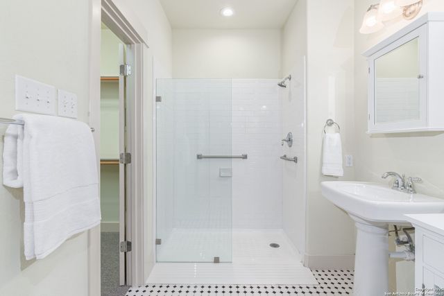 1716 Nordberg, Seguin, TX 78155