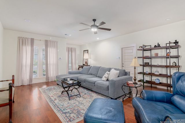 1716 Nordberg, Seguin, TX 78155