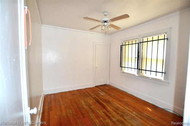 12245 Meyers Road, Detroit, MI 48227