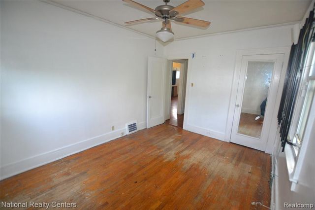 12245 Meyers Road, Detroit, MI 48227