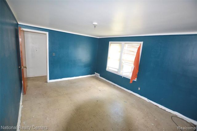 12245 Meyers Road, Detroit, MI 48227
