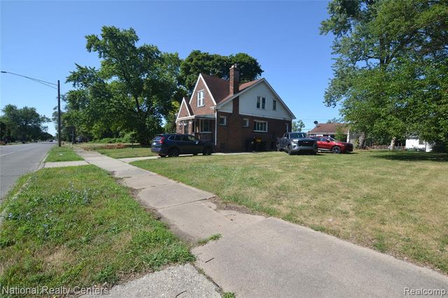 12245 Meyers Road, Detroit, MI 48227