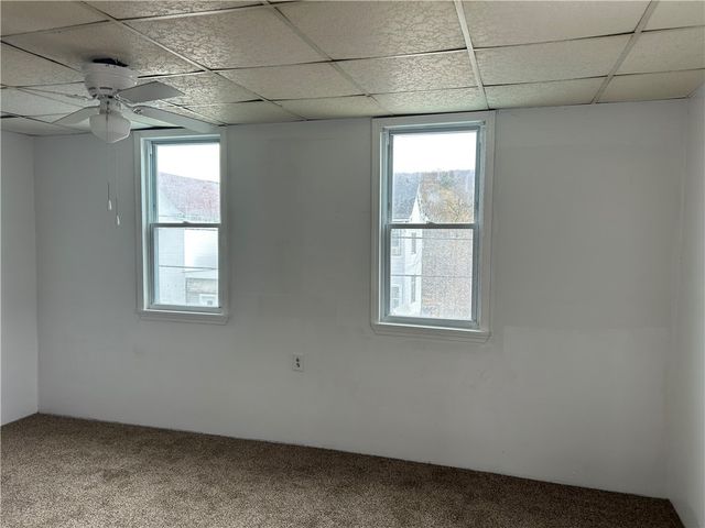 241 E Fairview Ave, Connellsville, PA 15425