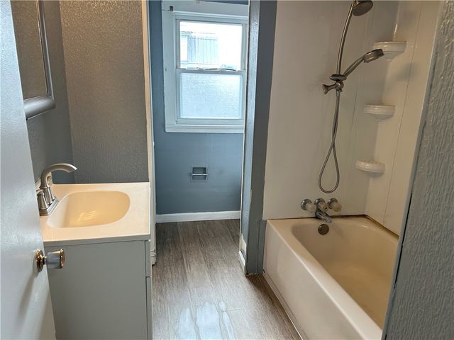 241 E Fairview Ave, Connellsville, PA 15425