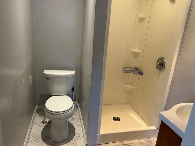 241 E Fairview Ave, Connellsville, PA 15425