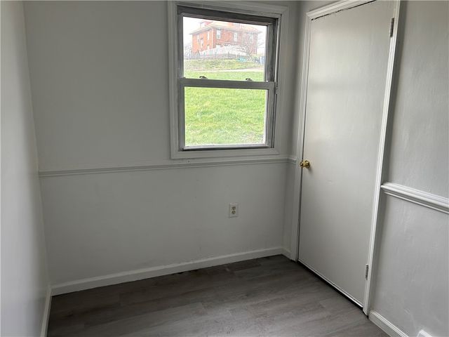 241 E Fairview Ave, Connellsville, PA 15425