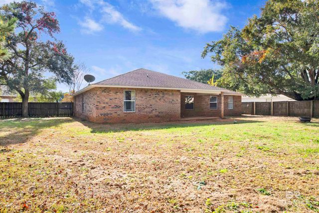 204 Woodsong Drive, Foley, AL 36535