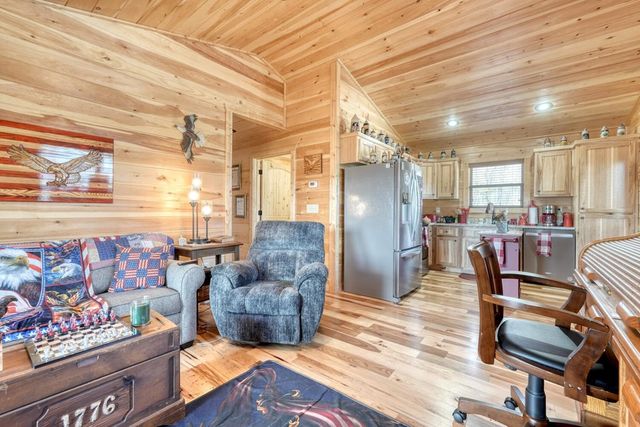 195 Lanes Way, Murphy, NC 28906