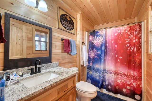 195 Lanes Way, Murphy, NC 28906