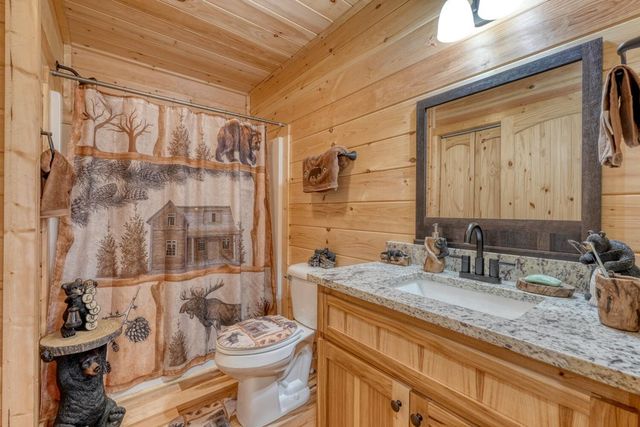 195 Lanes Way, Murphy, NC 28906