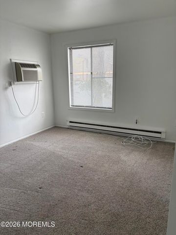 223 Medford Court E, Manalapan, NJ 07726