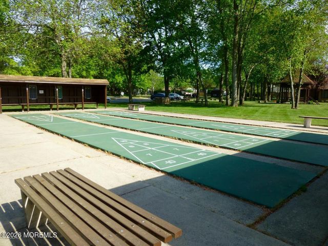 223 Medford Court E, Manalapan, NJ 07726