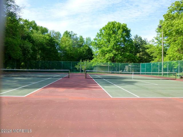 223 Medford Court E, Manalapan, NJ 07726