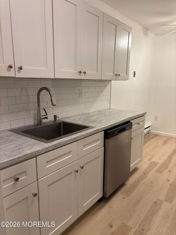 223 Medford Court E, Manalapan, NJ 07726