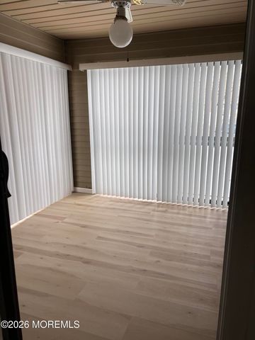 223 Medford Court E, Manalapan, NJ 07726