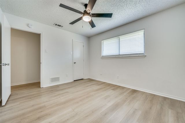 4006 Saint Christopher Lane, Dallas, TX 75287