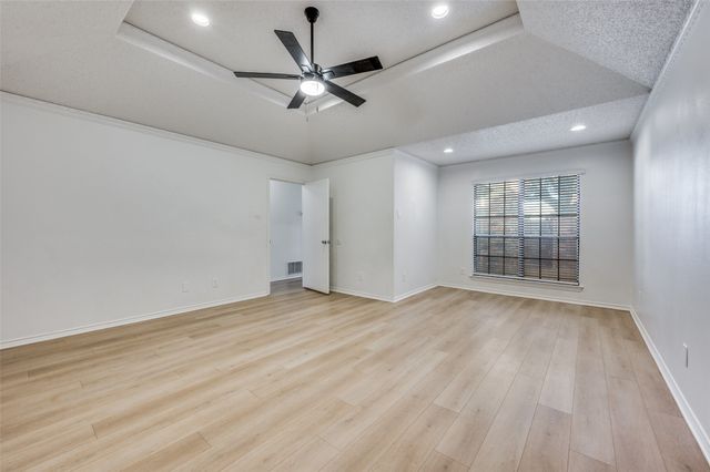 4006 Saint Christopher Lane, Dallas, TX 75287