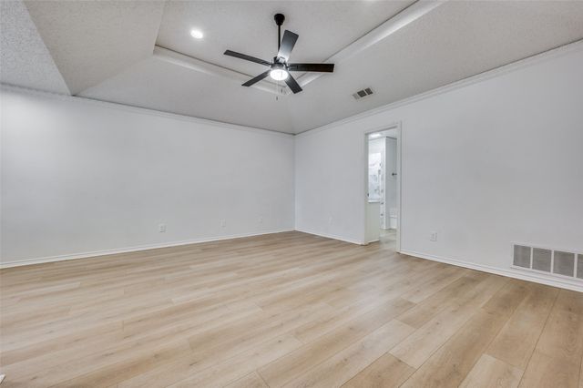 4006 Saint Christopher Lane, Dallas, TX 75287