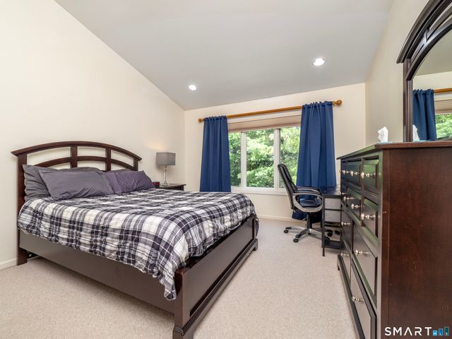 12 Boulevard Drive 31-172, Danbury, CT 06810