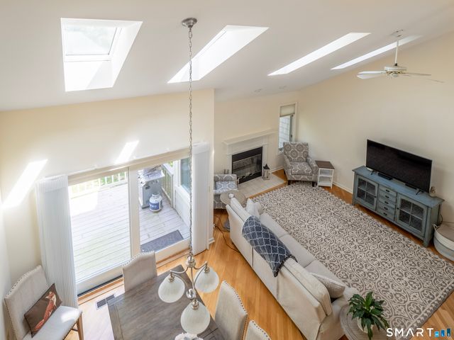 12 Boulevard Drive 31-172, Danbury, CT 06810