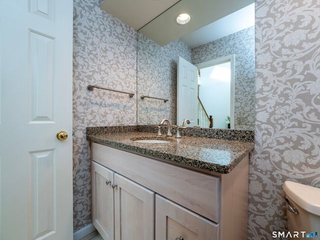 12 Boulevard Drive 31-172, Danbury, CT 06810