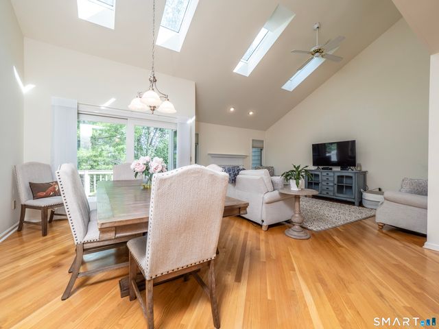 12 Boulevard Drive 31-172, Danbury, CT 06810