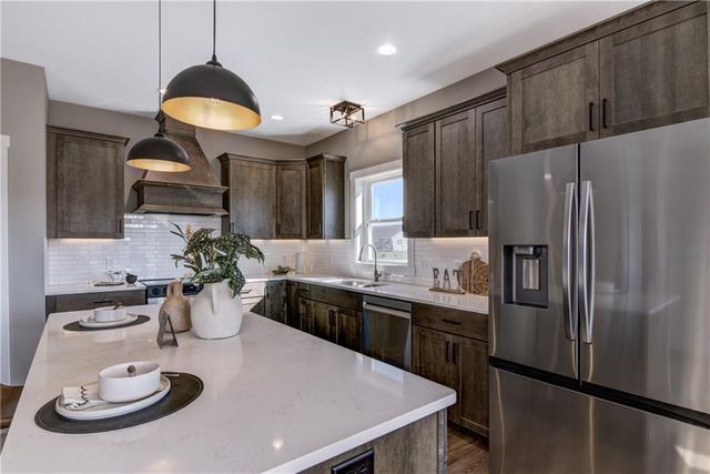 6006 Fuji Lane, Eau Claire, WI 54701