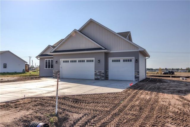 6006 Fuji Lane, Eau Claire, WI 54701