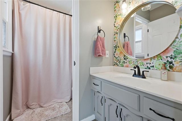 814 S PARK Drive, Raymore, MO 64083