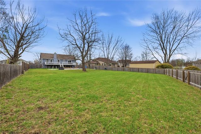 814 S PARK Drive, Raymore, MO 64083