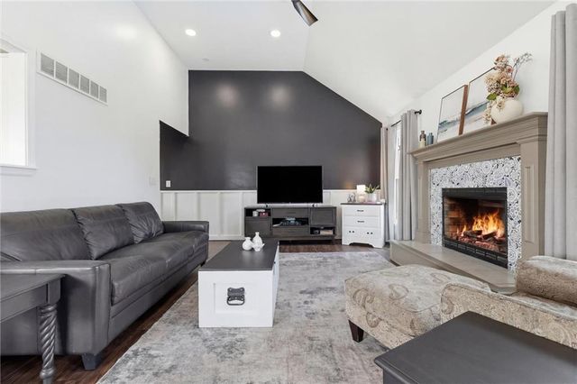 814 S PARK Drive, Raymore, MO 64083