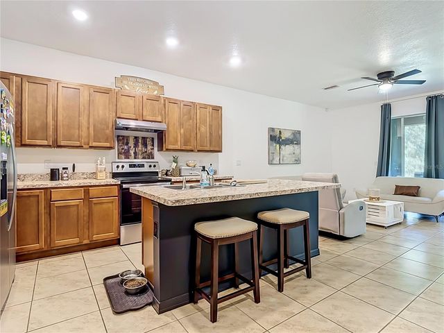 1229 YELLOW FINCH DRIVE, Davenport, FL 33837