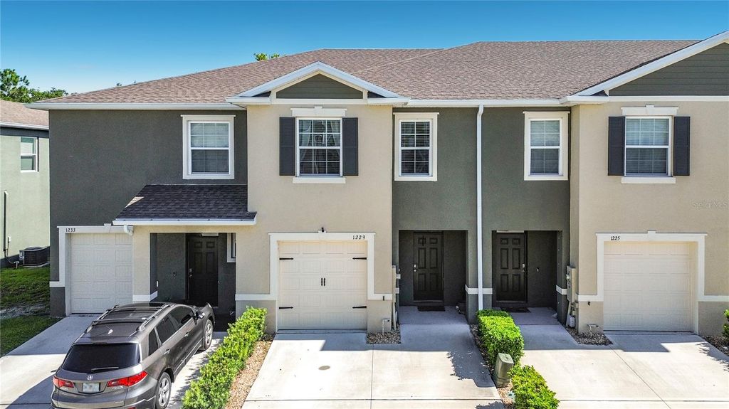 1229 YELLOW FINCH DRIVE, Davenport, FL 33837