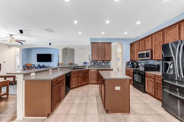 1511 BONITA BLUFF COURT, Ruskin, FL 33570