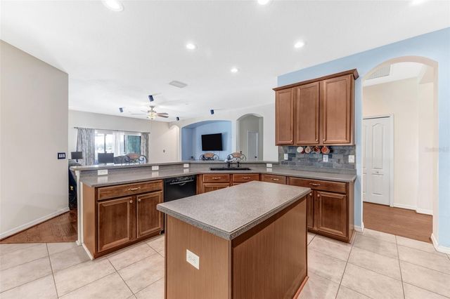 1511 BONITA BLUFF COURT, Ruskin, FL 33570