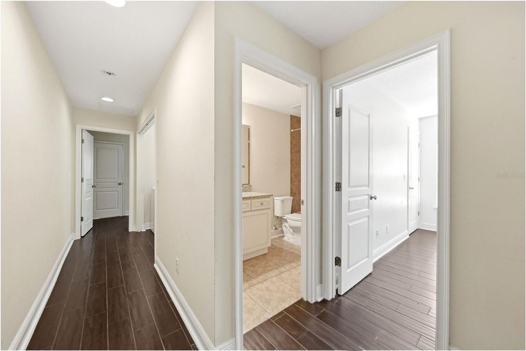 Image 12 of property listing at 729-733 PUTNAM AVENUE, Orlando, FL 32804