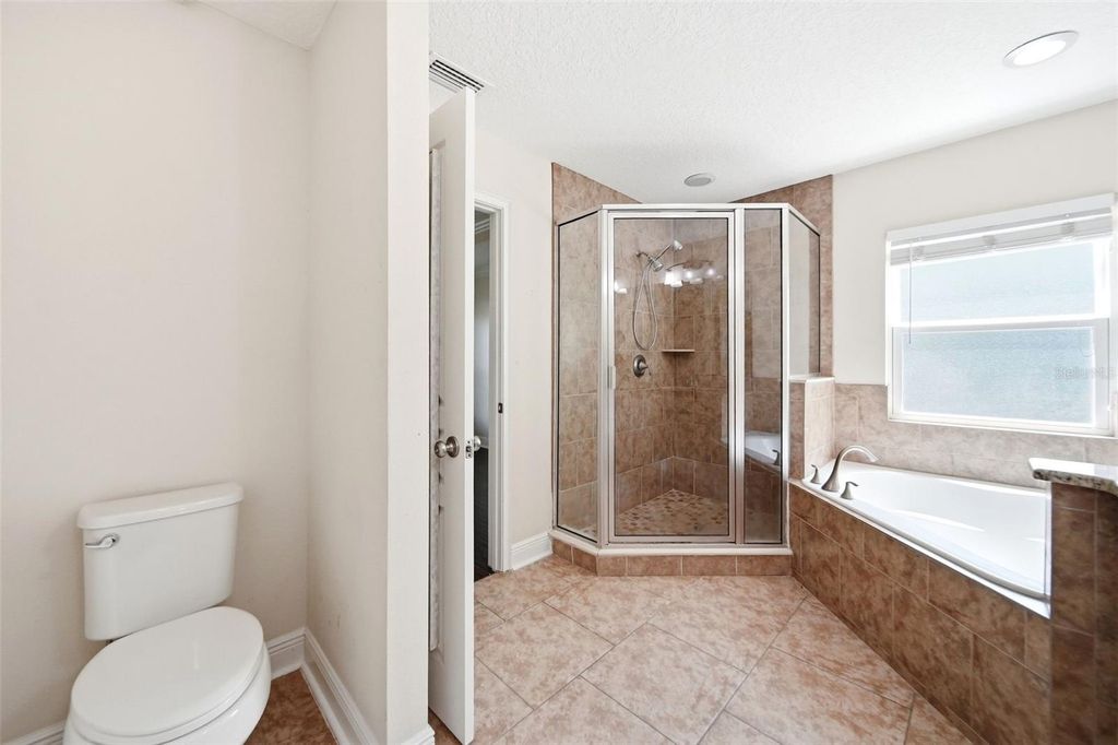 Image 19 of property listing at 729-733 PUTNAM AVENUE, Orlando, FL 32804