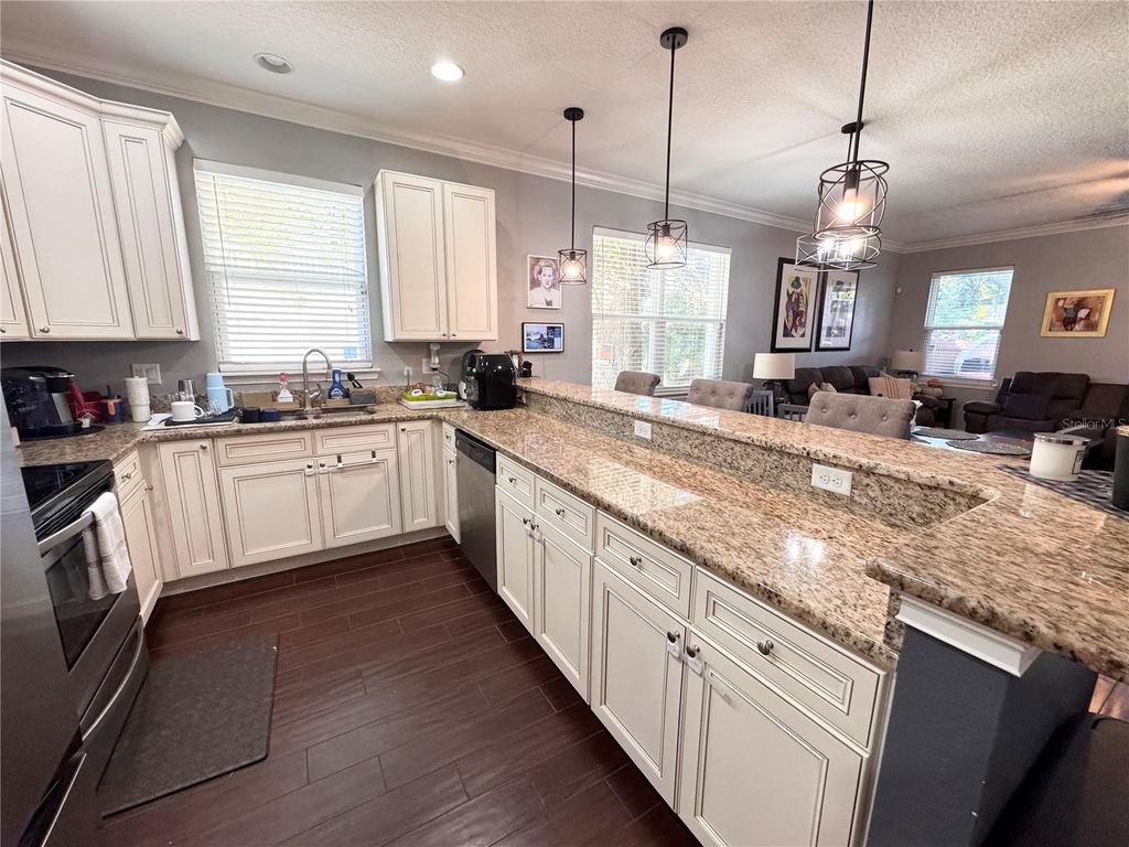 Image 30 of property listing at 729-733 PUTNAM AVENUE, Orlando, FL 32804