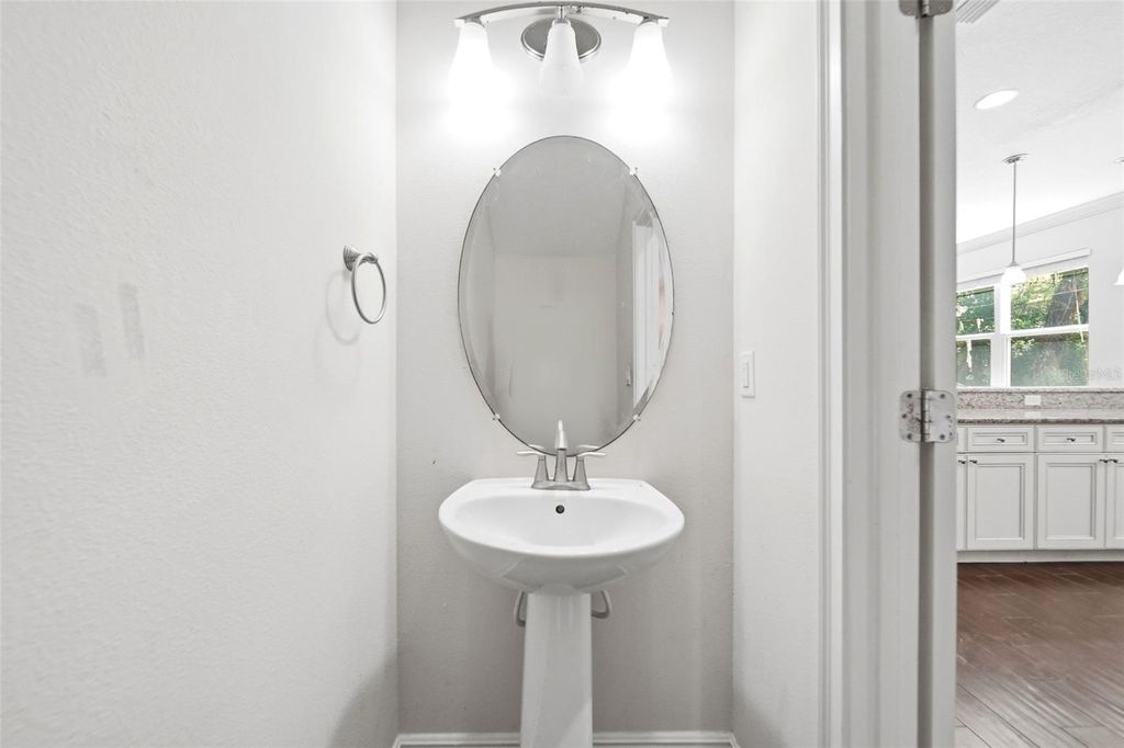 Image 4 of property listing at 729-733 PUTNAM AVENUE, Orlando, FL 32804