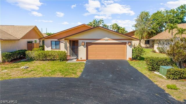 6487 Royal Woods DR, Fort Myers, FL 33908