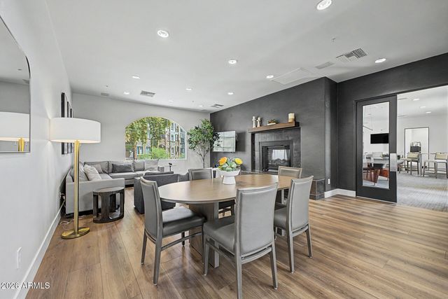 5450 E DEER VALLEY Drive 1223, Phoenix, AZ 85054