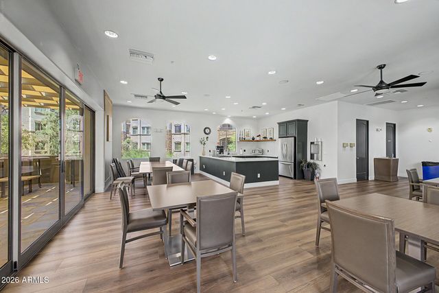 5450 E DEER VALLEY Drive 1223, Phoenix, AZ 85054